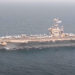 El portaaviones USS Harry S Truman, navega en compañía de cinco buques y uno o dos posibles submarinos.