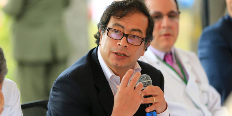 Más allá de la noticia: ¿Qué nos dicen los resultados de las elecciones legislativas y primarias presidenciales colombianas?