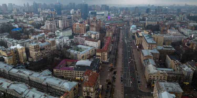 Kiev, la capital ucraniana, está blindada y lista para defenderse de las próximas rondas rusas