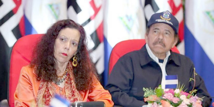 Rosario Murillo y Daniel Ortega, un matrimonio que aseguró el futuro de toda la familia de manera muy turbia.