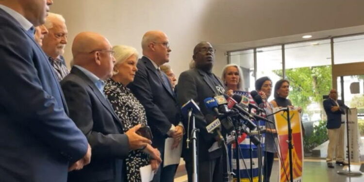 Exilio cubano rechaza cualquier negociación sobre migración entre EEUU y Cuba