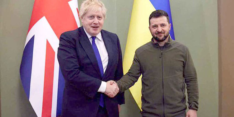 Boris Johnson y Volodímir Zelenski conversaron personalmente, sobre más apoyo del Reino Unido para Ucrania.