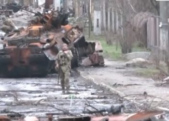 Según Rusia: 1.351 militares muertos en Ucrania; según Ucrania: 18.300 ¿cuál tiene la razón?