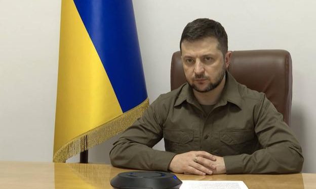 Zelenski acusa a Rusia de cometer un «genocidio» en Ucrania