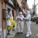 Sacrifican mascotas y apartan niños de sus padres en Shanghái para evitar contagios por virus chino
