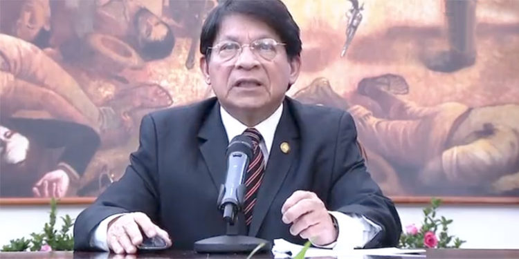 El canciller de Nicaragua, Denis Moncada, en el momento del anuncio.