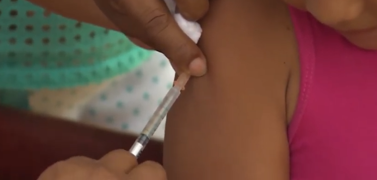 La OMS alerta que 73 millones de niños y niñas tienen riesgo de contaer sarampión por falta de vacunación