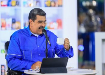 La izquierda millenial estadounidense intenta lavar la imagen de Maduro