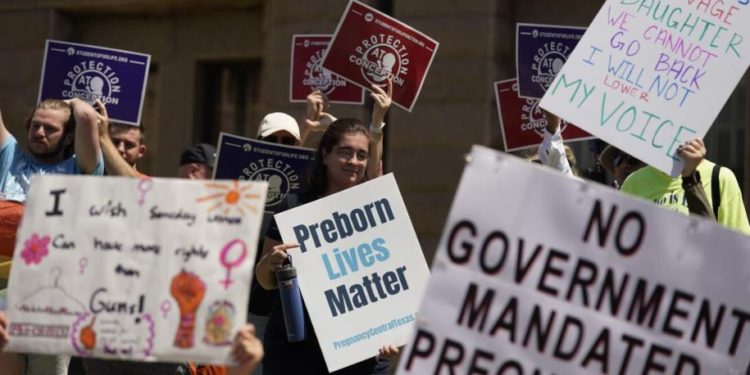 A pocos días de posible ilegalización, surgen protestas a favor del aborto en EEUU