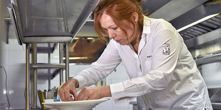 La chef Leonor Espinosa tuvo que imponerse en un mundo de hombres.