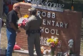 No podían faltar: Las espantosas teorías conspirativas tras el tiroteo en Texas