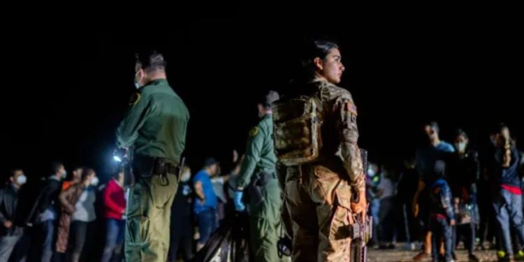 Texas envió otros 1000 migrantes a Washington para protestar por la suspensión del Título 42