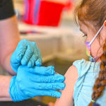 La vacunación en niños menores sigue siendo un tema controversial, en EEUU.