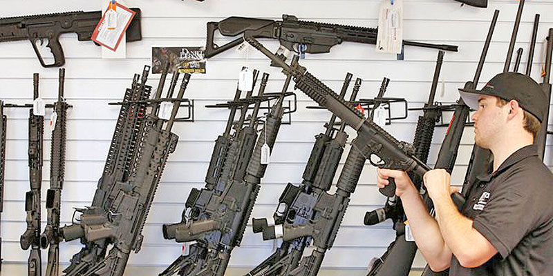 Las regulaciones para venta de armas deben adecuarse a la violenta realidad del presente.