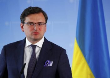 Ministro de Relaciones de Ucrania criticó declaraciones de Macron