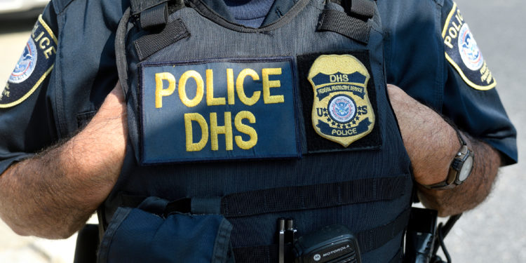 DHS: Advierte sobre potenciales amenazas de ataques extremistas