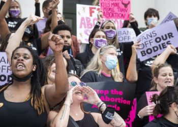 Florida: Grupos pro aborto demandan bloquear prohibición de las 15 semanas
