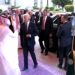 Biden en Arabia Saudita: Con choque de puños comenzó su histórico encuentro