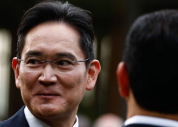 Indultan en Corea a presidente de Samsung, con la condición que reactive la empresa
