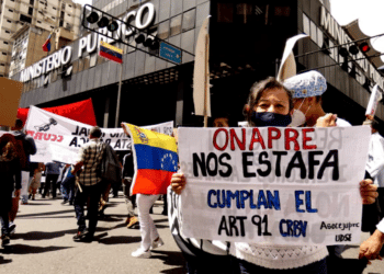 Operación exterminio: Maduro redujo los ingresos de los funcionarios públicos y desató una nueva ola de protestas en Venezuela