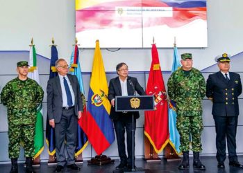 Colombia en Cápsulas: Lo militar en riesgo o el riesgo de lo militar