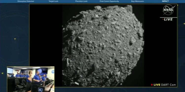 Sonda DART de la NASA impactó exitosamente en asteroide