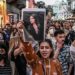 Irán: Siguen protestas en 100 ciudades por asesinato de Masha Amini
