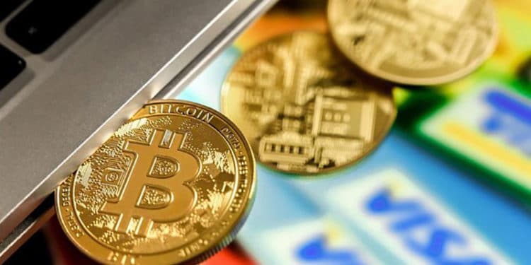 El mayor atractivo de las criptomonedas, es que no están reguladas ni controladas por ninguna institución y no requieren de intermediaros en las transacciones.