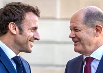 Para la unidad europea es fundamental que el eje París-Berlín, el matrimonio Macron - Scholz, se consolide, y no siga por la senda del divorcio.