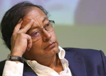 Según analistas, en Colombia, el discurso de Gustavo Petro influye en el alza del dólar.