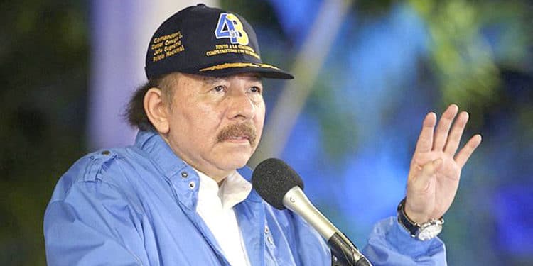 A Daniel Ortega le bloquearon sus negocios turbios con el oro.