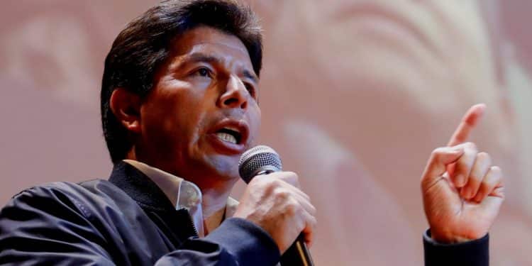Perú: Castillo anuncia cambio de gabinete …¡Otra vez!