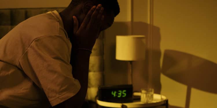 Nuestro reloj biológico se queda con la luz natural, no con el reloj de la pared. Y no hay evidencia de que nuestro cuerpo se adapte al nuevo horario.