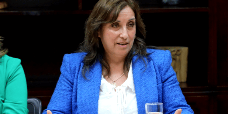 Boluarte insta al Congreso a «colocar por encima los intereses» del país