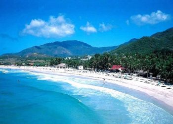 Mientras no se eliminen «alertas rojas» turismo en Venezuela no será competitivo