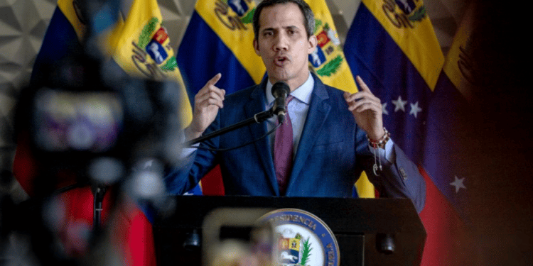 La Embajada de Venezuela en EEUU anuncia el cese de sus funciones