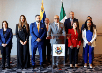En respuesta a EEUU: Régimen venezolano amenaza con suspender negociaciones en México