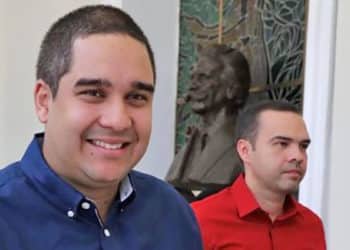 De izquierda a derecha, Nicolasito Maduro Guerra y el testaferro Santiago José Morón Hernández, en una de las fotos que quedan.