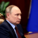 Putin celebró solo la Navidad ortodoxa en una iglesia dentro de la fortaleza del Kremlin