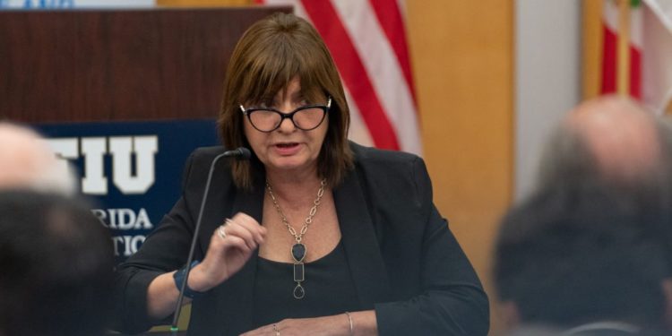 Beatrice Rangel: América Latina no es prioridad para EEUU