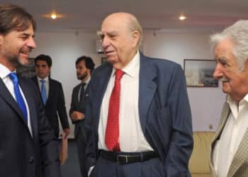 Los presidentes de Uruguay, Luis Lacalle Pou, Julio María Sanguinetti y José Mujica, brindaron al mundo una clara demostración de convivencia democrática.