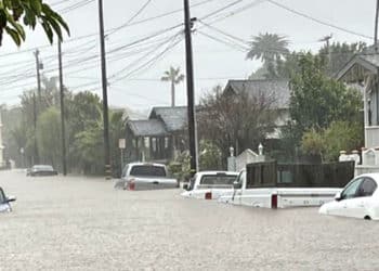 En California, según las autoridades climáticas, las lluvias seguirán por una semana más.