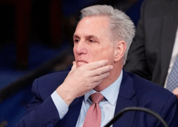 McCarthy ruega, hace concesiones…  pero no logra la Presidencia
