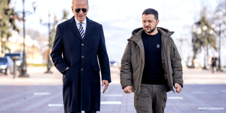 Zelenski promete luchar por la victoria en el 2023