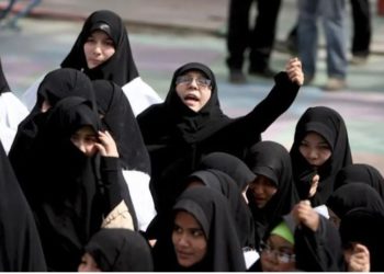 Irán: Centenares de niñas envenenadas para que no vayan a la escuela