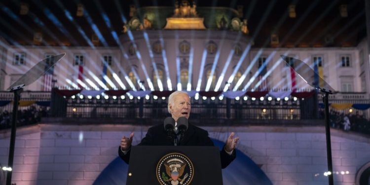 Biden en Varsovia: Ansia cobarde de tierra y poder de Putin fracasará