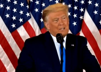 Comentaristas de Fox criticaron en privado las acusaciones de fraude electoral de Trump