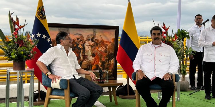 Maduro y Petro han firmado 27 acuerdos comerciales sin resultados concretos