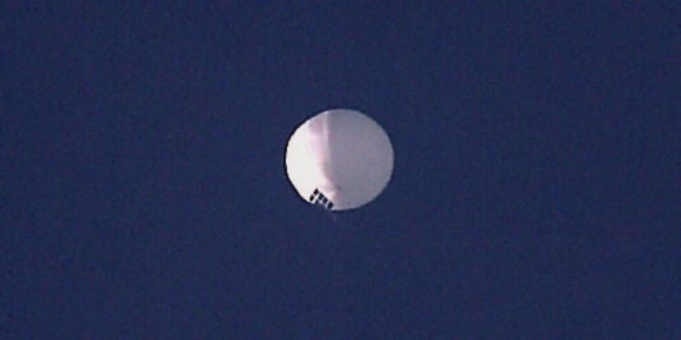 A propósito de la polémica con China ¿Qué es y cómo funcionan los globos espía?