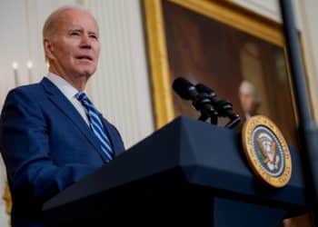 Biden sobre el tiroteo en escuela de Nashville: Es «la peor pesadilla de una familia»